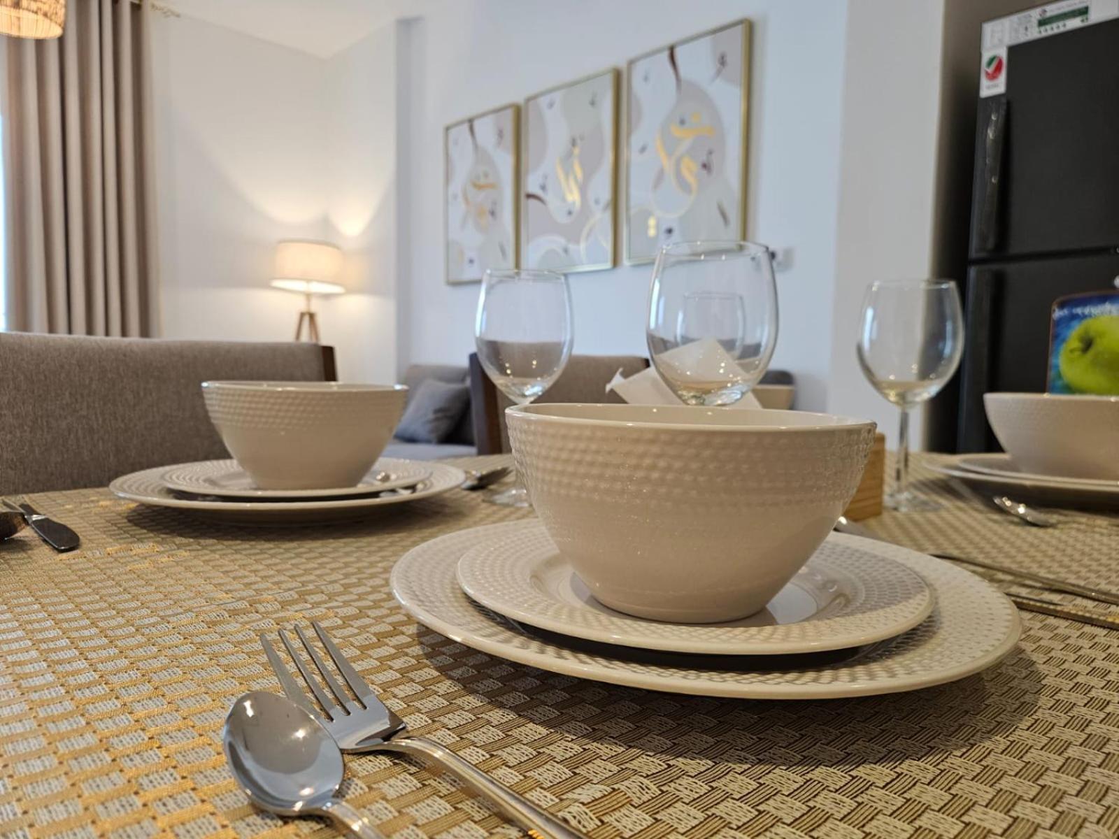 1Br Apartment In Yas Island Close To Theme Parks And Formula 1 Apartment Abu Dhabi